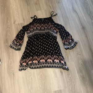 Rue21 elephant Hindi shoulderless long sleeve short dress, Size 3x